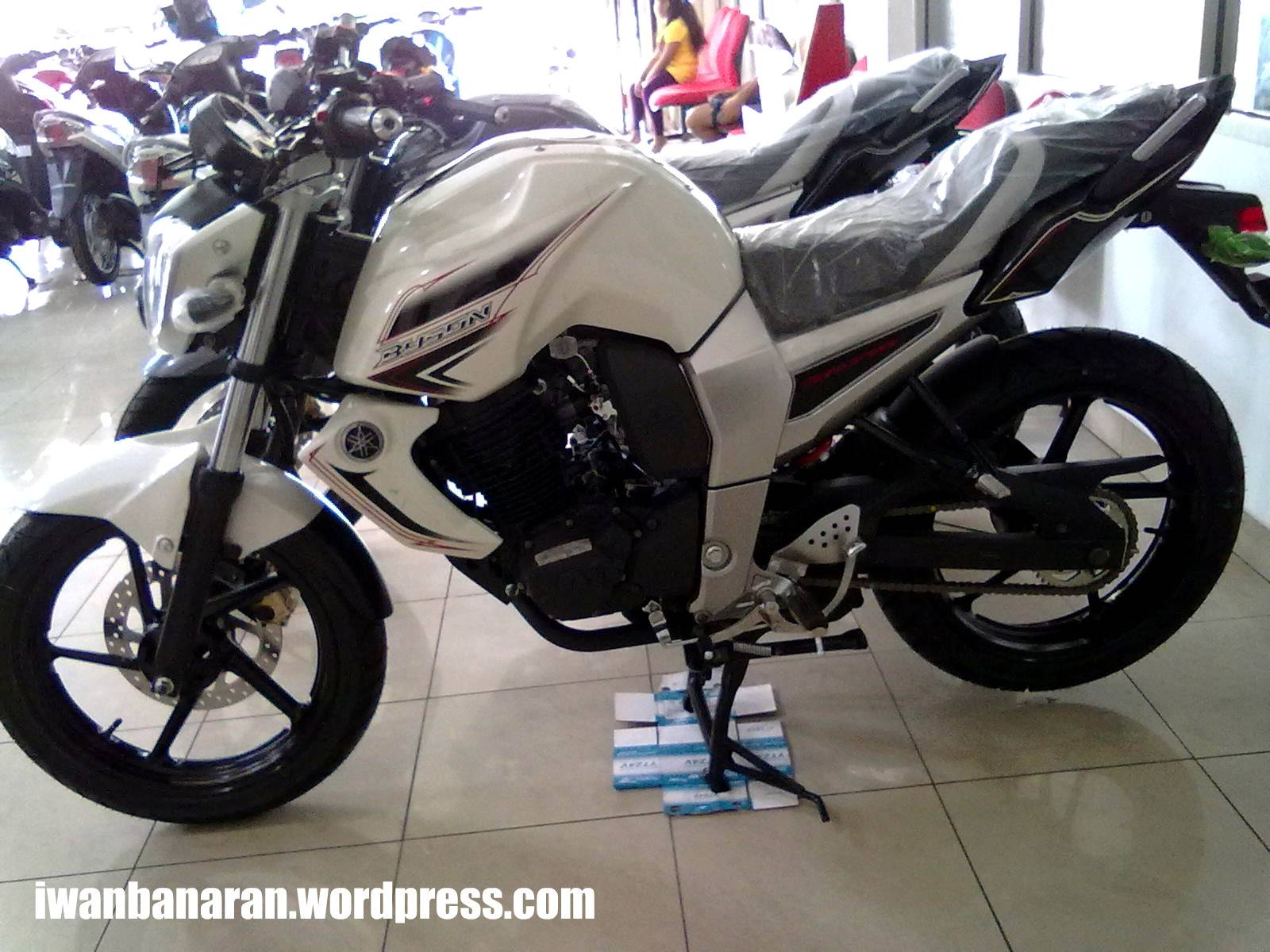 Download 61 Modifikasi Motor Yamaha Byson Warna Putih Terlengkap