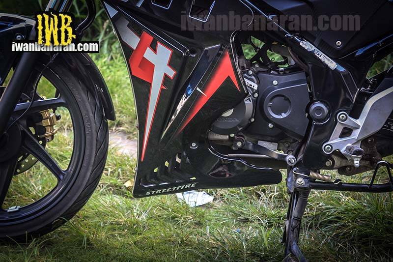 Honda CB150R (3)