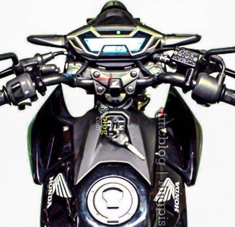Honda CB150R-atas2