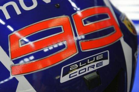 Logo Blue Core pada YZR-M1 Tim Movistar Yamaha MotoGP (5) - Copy