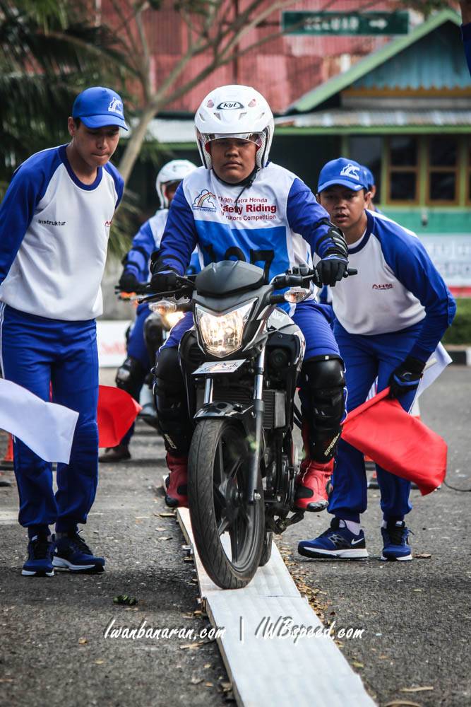 honda safety riding 2015 (1)