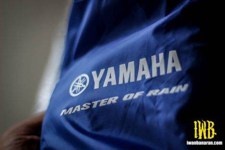 Jas hujan Yamaha (12)