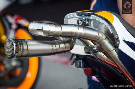 Pedrosa-Repsol-Honda-RC213V-exhaust-Brno-2015
