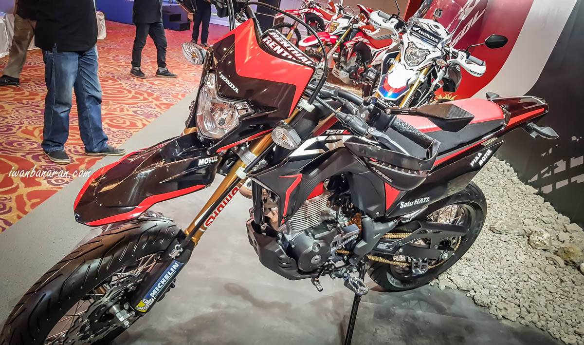 Bedah Spesifikasi Honda CRF150L Versi Supermoto Bikin Jenggotan