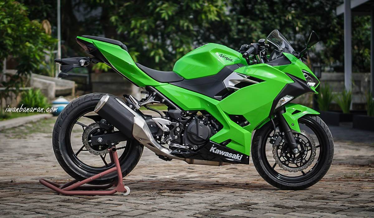 Penjualan Februari 2018 : Kawasaki new Ninja 250 kesurupan 