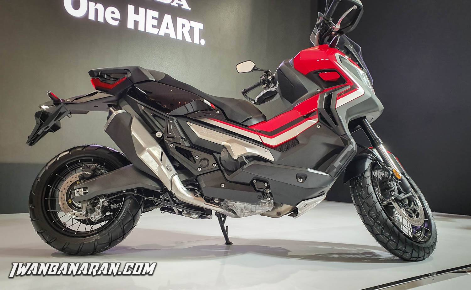 IIMS 2019 Mega gallery skutik Honda  X ADV  moge  seharga 